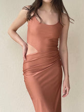 Load image into Gallery viewer, Peach Cut-Out Maxi Dress