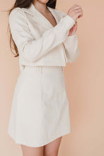 Load image into Gallery viewer, Cropped Denim Jacket