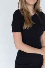 Load image into Gallery viewer, Short Sleeve Wavy Dress